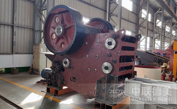 液壓圓錐破碎機參數(shù)